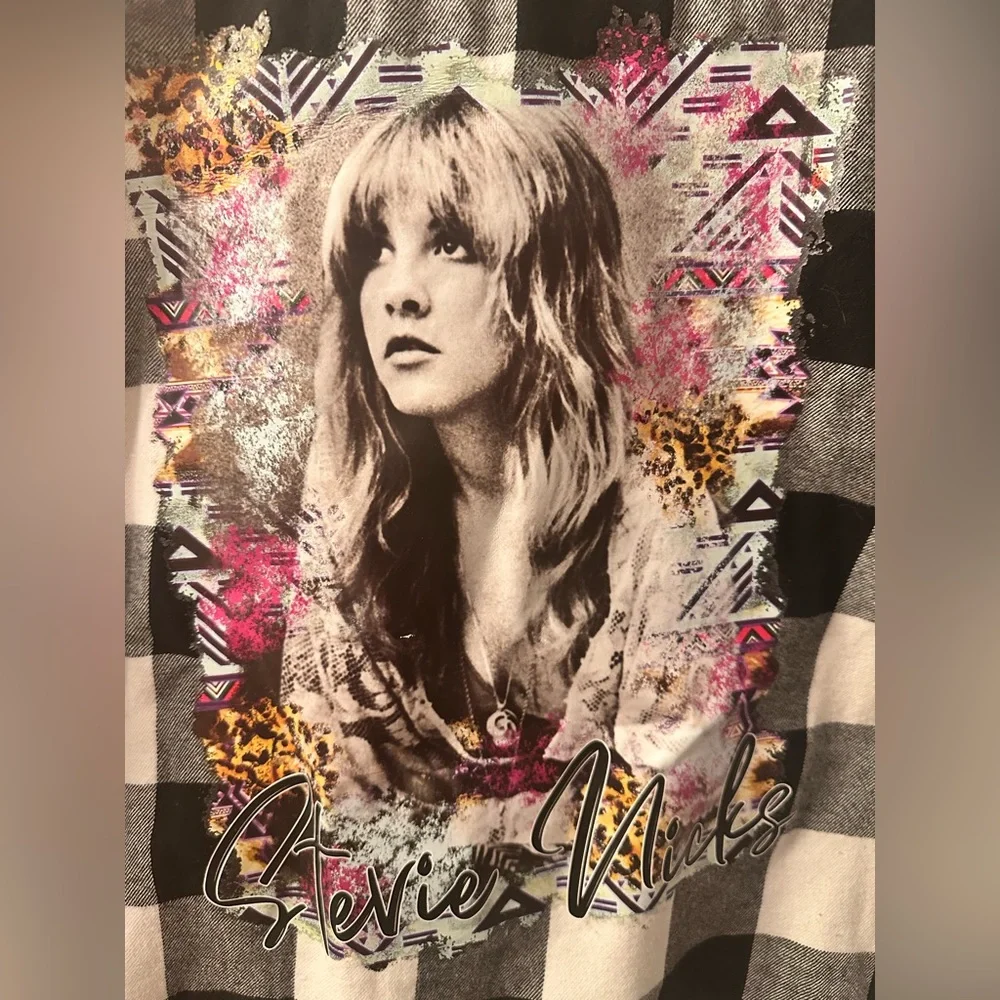 Graphic Stevie Nicks Checkered flannel. Men’s size Medium - Picture 1 of 9